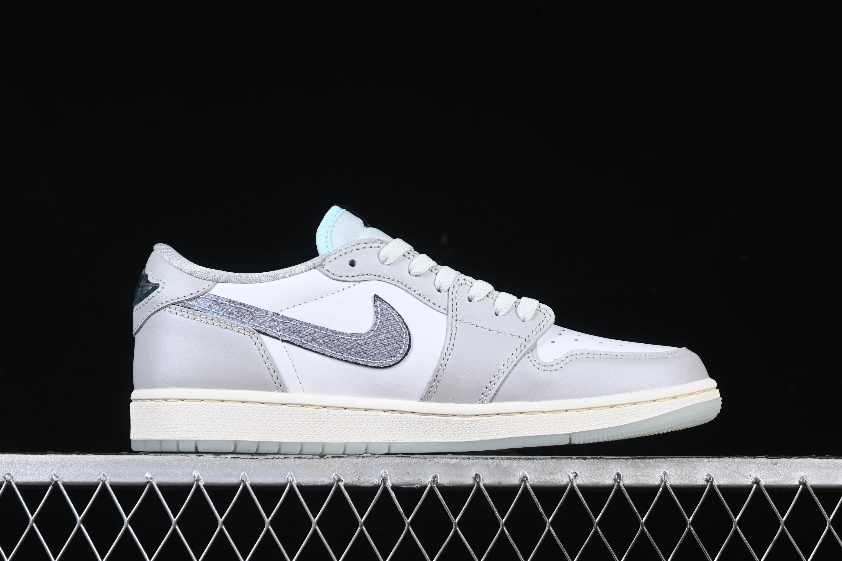 All Categories Air Jordan Jordan Series Basketball Shoes Air Jordan 1 Low G Version Pure Original Air Jordan 1 Low OG "CNY" AJ1 Joe 1 Year of the Snake Limited Silver Snake Low-top Retro Basketball Shoes HF3144-100